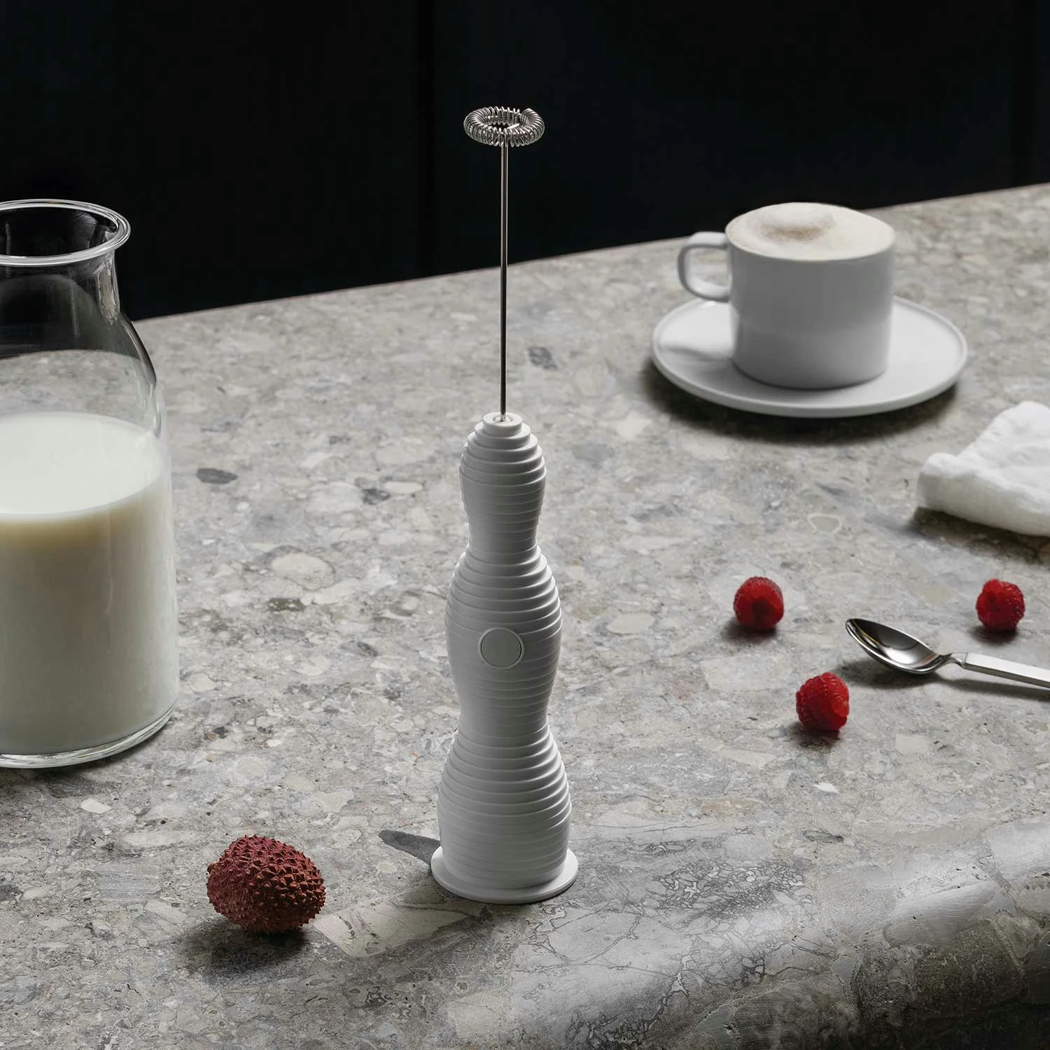 Alessi Pulcina Milchaufschäumer, Weiß – Bild 2