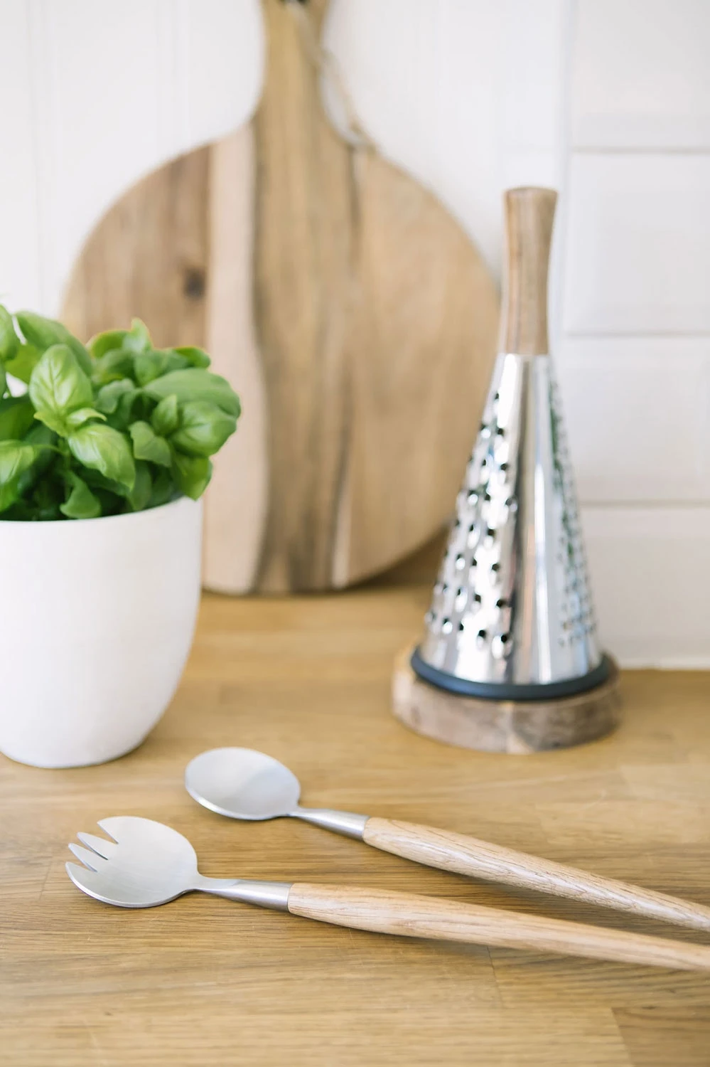 Dorre Rita Grater, Stainless Steel/Acacia Wood – Bild 2