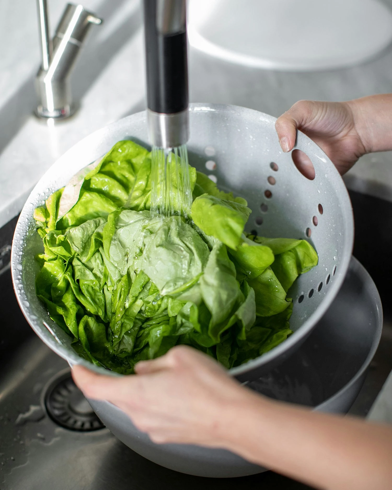 Koziol Palsby Sieb L, Organic Grey – Bild 2