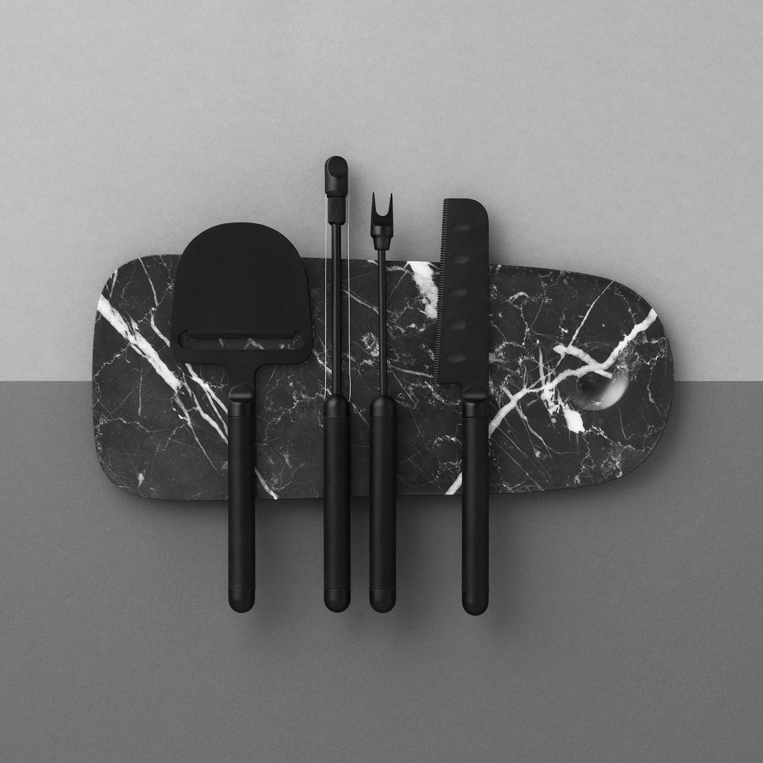 Normann Copenhagen Pebble Käseschneider, Schwarz – Bild 4