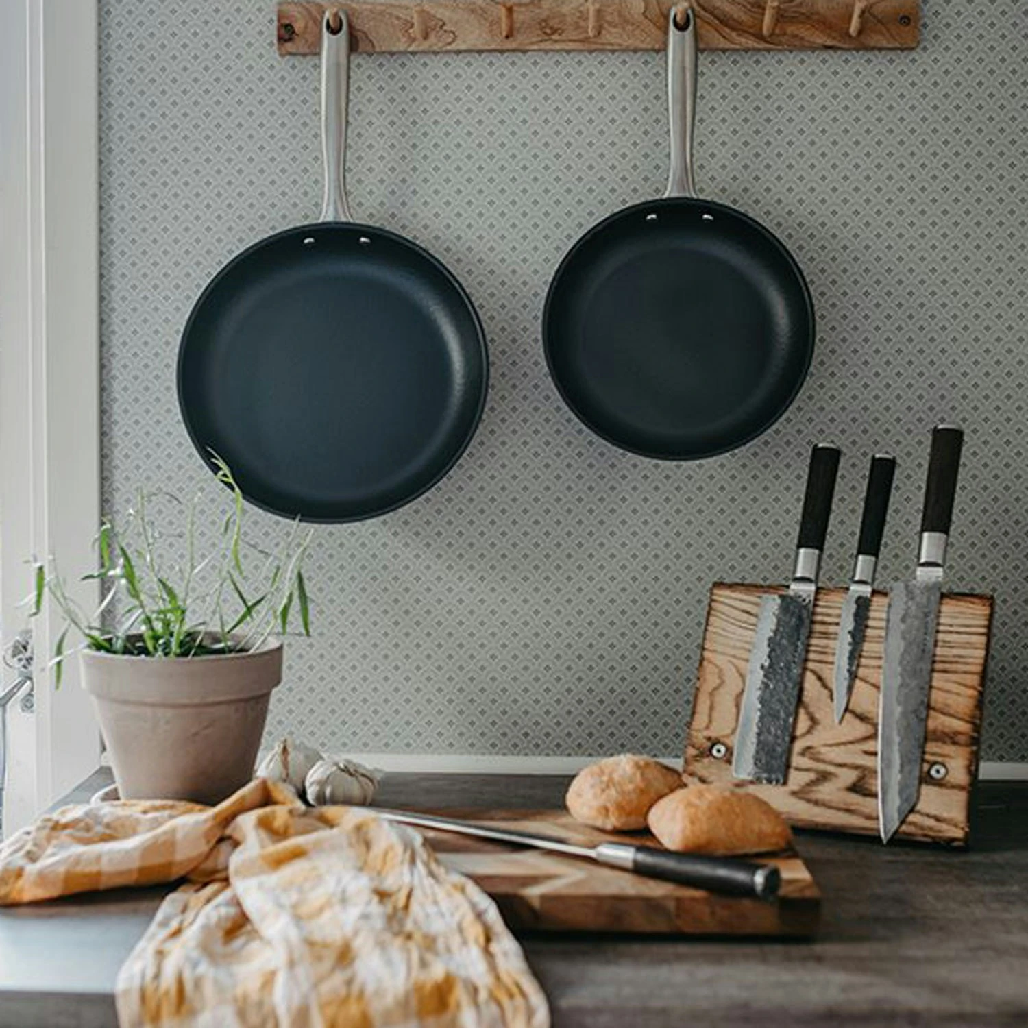 Satake Bratpfanne Karbonstahl, 24 Cm – Bild 2