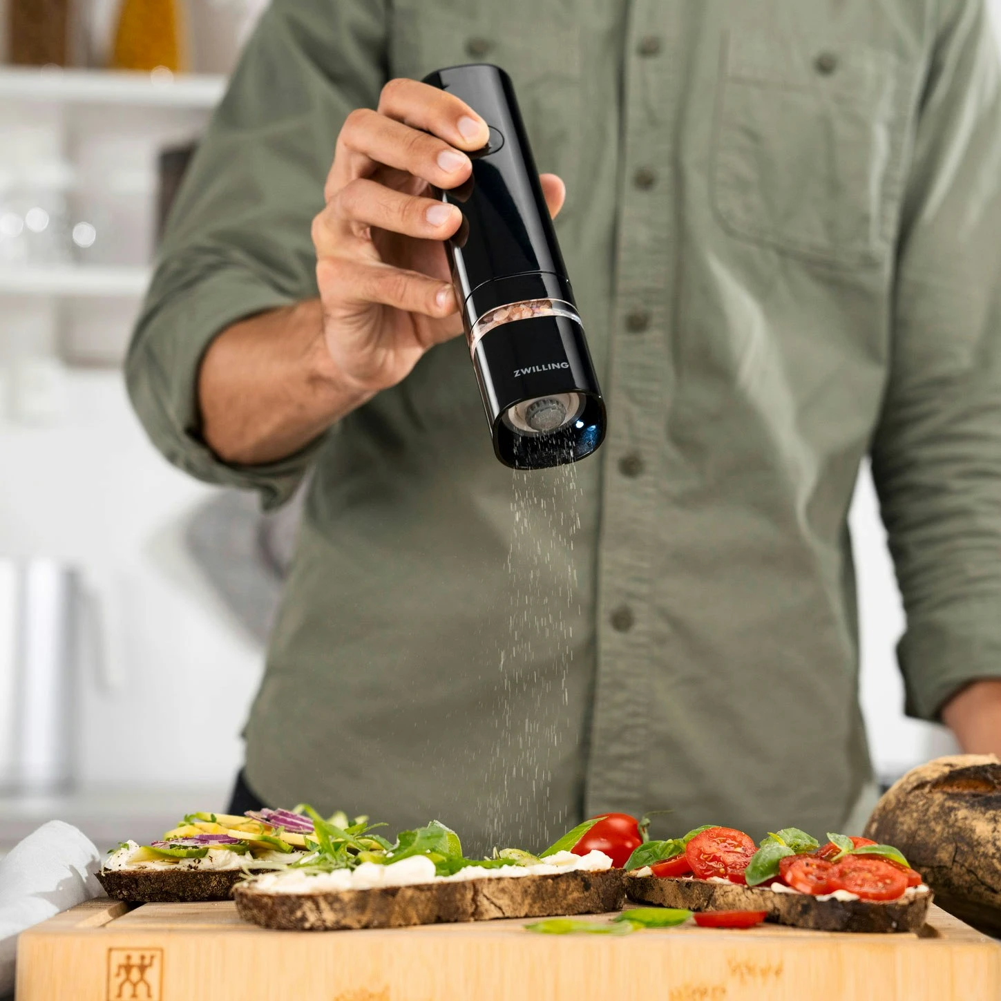 Zwilling Enfinigy Gewürzmühle Elektrisch, Schwarz – Bild 3